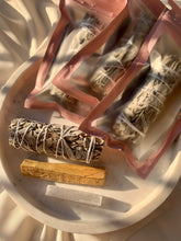 Load image into Gallery viewer, Smudge Kit